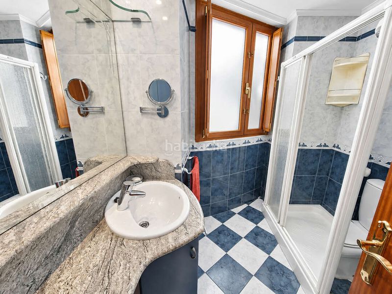 Foto c5fa64a8-fea3-4d65-9f81-46959a57f93b. Duplex avec chauffage parking dans Kabiezes Santurtzi