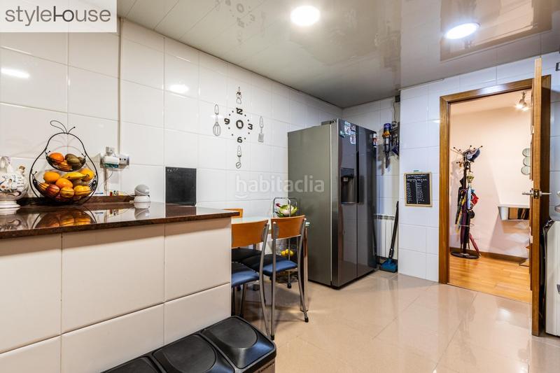 Foto a61f4941-66f2-4759-b6f2-cce5fe5477b8. Piso en carrer sant marc 18 sant jordi home! en Ca n'Aurell Terrassa