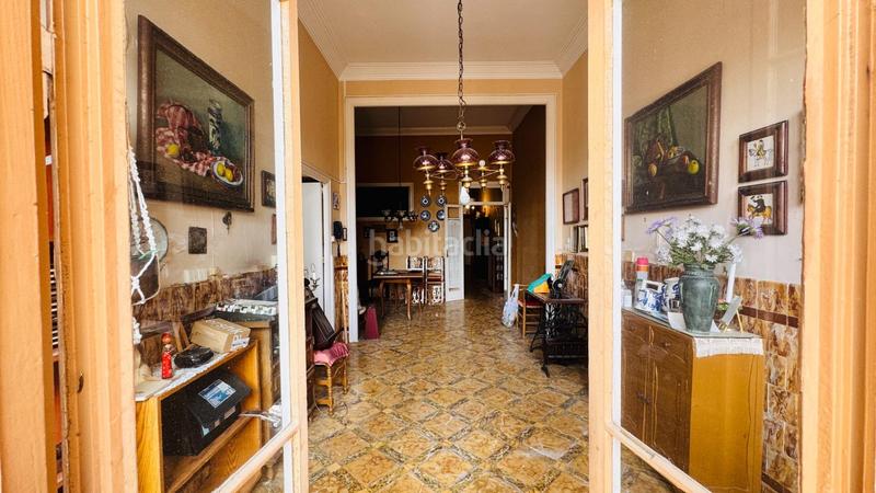 Foto f1b18e2e-0e10-466c-83c0-fd5d106a1ae4. Casa adosada ref. 91865 haz realidad la casa de tus sueños en pleno centro en Terrassa