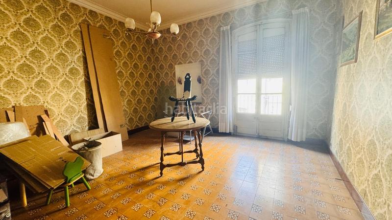 Foto f8fa67e9-421f-453c-bed8-603da28f76df. Casa adosada ref. 91865 haz realidad la casa de tus sueños en pleno centro en Terrassa