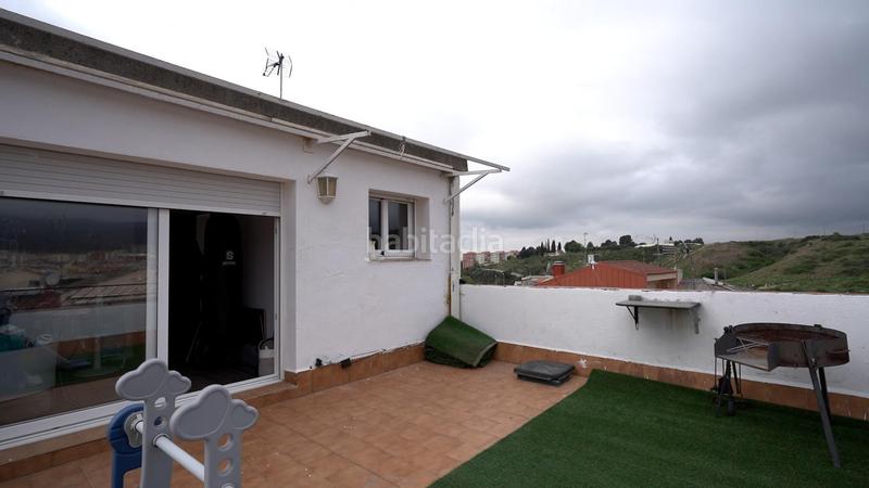 Foto 26d6cf5d-49d8-4102-a883-650b610e0d55. Piso precioso duplex con 3 terrazas en poble nou en Terrassa