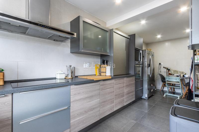 Foto fdebbacf-c0c9-418e-a2bf-d86f4afdcfd2. Piso precioso duplex con 3 terrazas en poble nou en Terrassa
