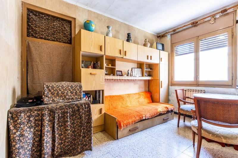 Foto 0044a42e-cf32-47db-8911-1a9501cac20f. Casa adosada casa en planta para crear tu hogar ideal en Terrassa