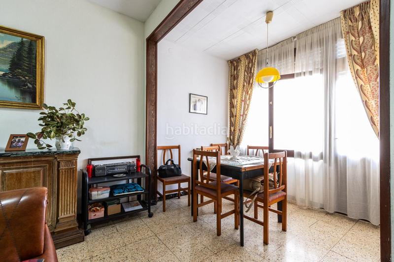 Foto 3724b6b8-1754-4fe4-b0c7-91304ee6df4d. Casa adosada casa en planta para crear tu hogar ideal en Terrassa