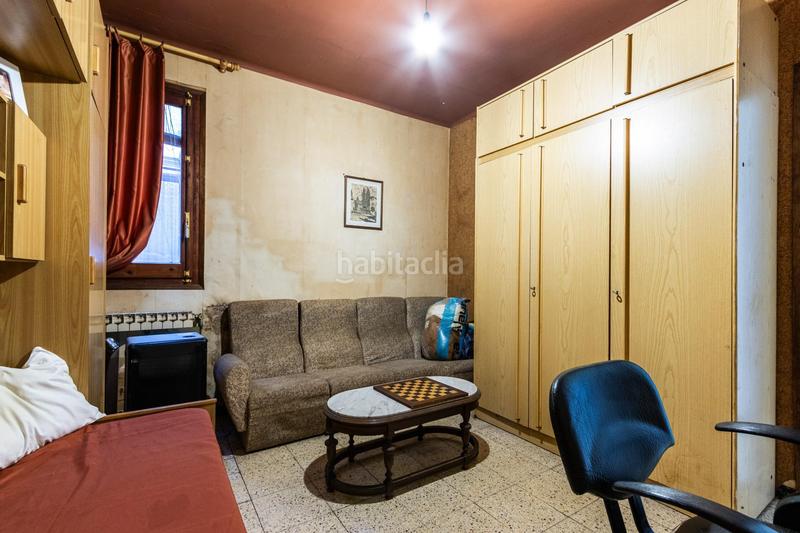Foto 3bb8ed57-8288-49ad-979f-f75e65821de3. Casa adosada casa en planta para crear tu hogar ideal en Terrassa