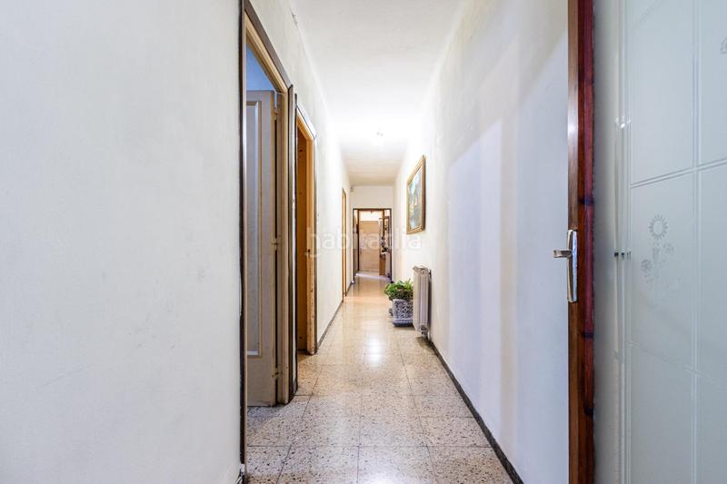 Foto ac624d5e-463a-472a-97a5-74eacf712880. Casa adosada casa en planta para crear tu hogar ideal en Terrassa