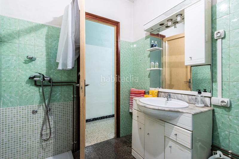 Foto f37bec1a-dcde-40cb-80ab-e596294dbc9b. Casa adosada casa en planta para crear tu hogar ideal en Terrassa