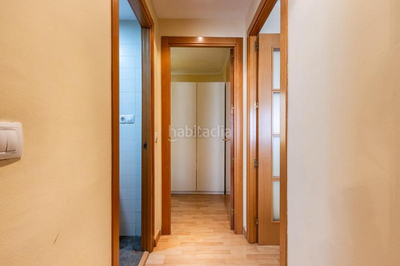 Foto e320cc63-b14e-4487-9bc9-5034d6adab34. Piso en carrer marinel·lo bosch 32 ubicación 10 en zona universitaria en Terrassa