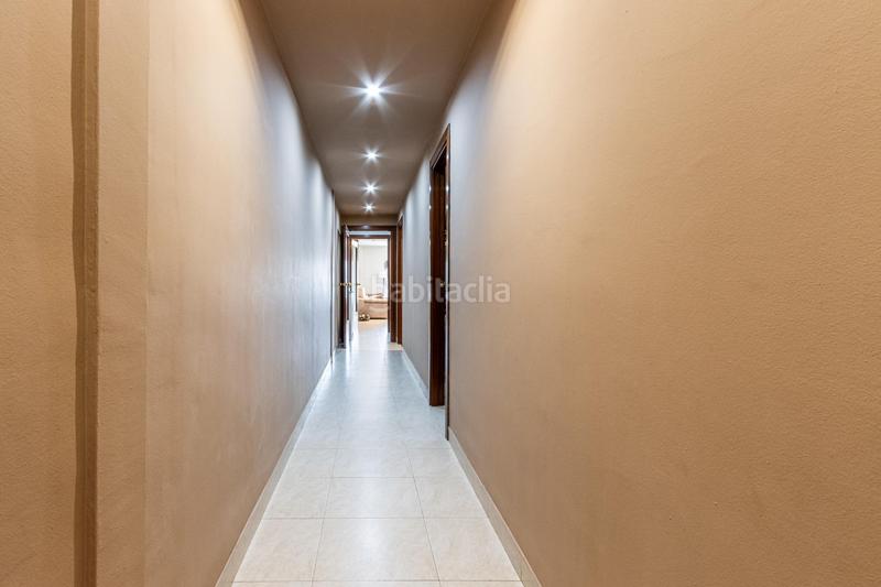 Foto 4a2b4683-aa76-4186-a713-8e1dd310bd4b. Piso  reformado y súper bien comunicado! en Can Palet Terrassa
