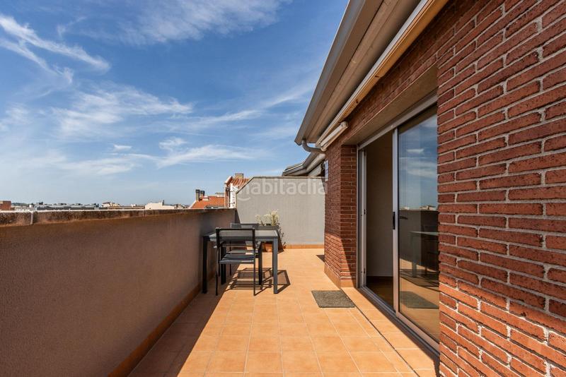 Foto b6797147-88df-49bd-96dd-17075bdcdbda. Àtic amb calefacció aparcament a San Pere Terrassa