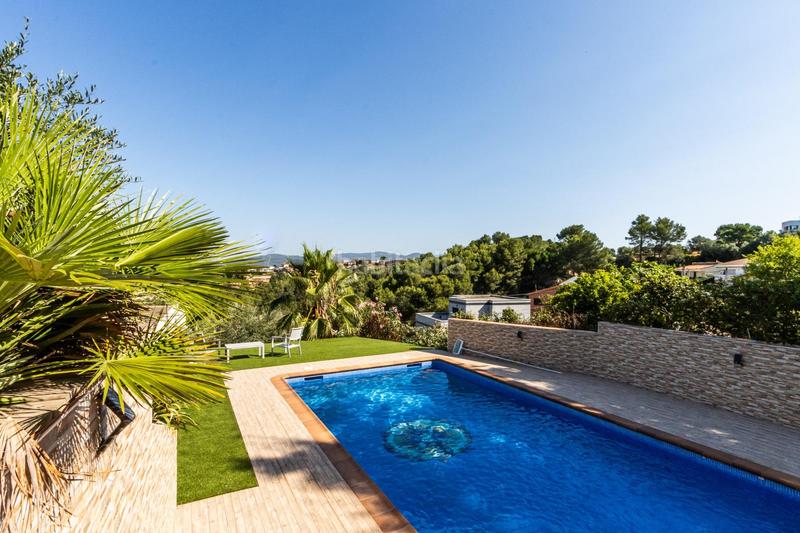 Foto d579f3b9-6762-40fc-a77d-cae0a576d1a7. Casa todo incluido con vistas a montserrat i loft independiente! en Terrassa