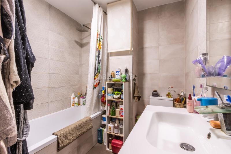 Foto b03c4437-51ce-460a-a325-822a56ba968b. Appartamento con riscaldamento parcheggio in Roc Blanc Terrassa