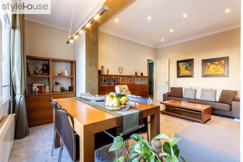 Foto 31cbaa6a-ee1b-4882-9ec1-eebf4d012ccf. Casa con riscaldamento parcheggio in Barri del Centre Terrassa