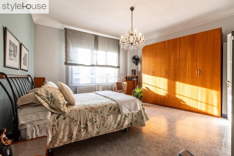 Foto 7290c3c3-5cf2-48ec-99dc-3ae9c6852e72. Casa con riscaldamento parcheggio in Barri del Centre Terrassa