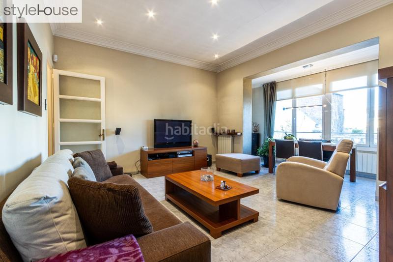 Foto a84a7d28-574a-44e6-b58e-a2db59fb0f3a. Casa con riscaldamento parcheggio in Barri del Centre Terrassa