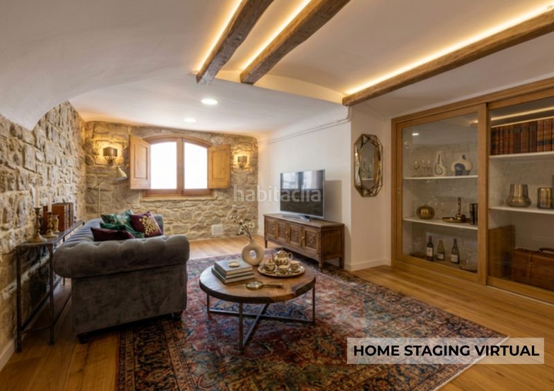 Foto a1844544-8d9e-4f5e-85b9-727095c44cac. Casa adossada amb calefacció a Barri del Centre Terrassa