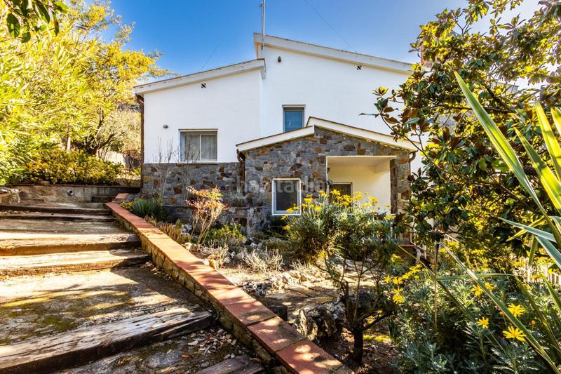 Foto 51b2bb6b-0523-4d0f-b576-12dfd68a5267. House with heating parking in Matadepera