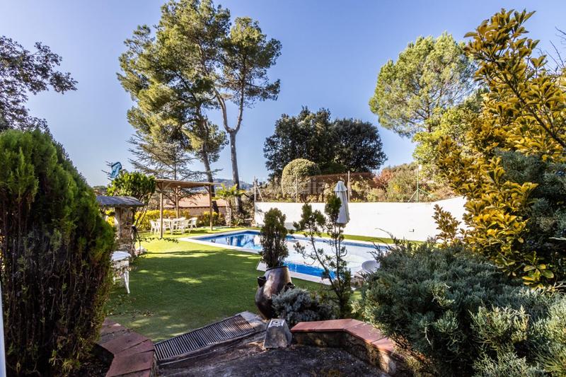 Foto 54b7ab2e-7a5f-49db-b6e2-4120c737a806. House with heating parking in Matadepera