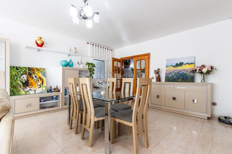 Foto 60f0c009-9bbf-46ed-bcf2-e22cb0db4f83. House with heating parking in Matadepera