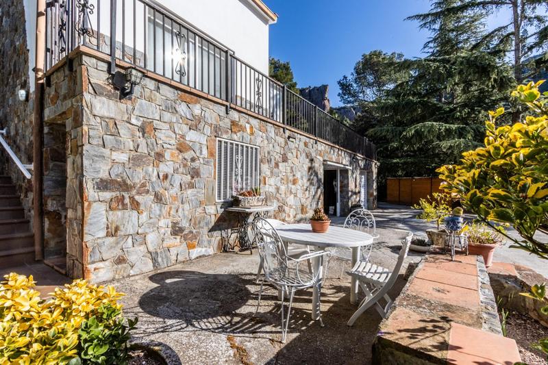 Foto 9985ca0c-c2de-4352-95d4-d9d5c1130883. House with heating parking in Matadepera