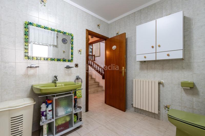 Foto dedbbcee-def0-4fd1-95e5-920078396ac9. House with heating parking in Matadepera