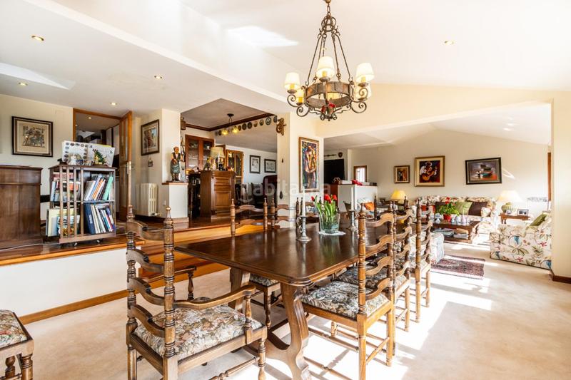 Foto 20b74190-bf22-423d-9f00-81cd380686c7. House with heating parking in Matadepera