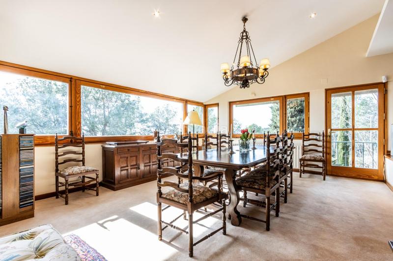 Foto 3900beda-e865-4344-aede-d0a2d428717e. House with heating parking in Matadepera