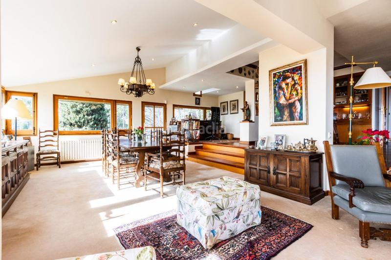 Foto a2e5b2ea-4583-4f9d-aec3-4d32bbda0150. House with heating parking in Matadepera