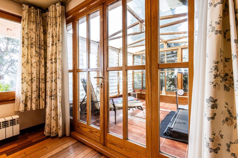 Foto d94ea941-237a-4f4d-aa6d-f7979b54752b. House with heating parking in Matadepera