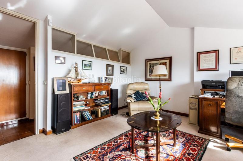 Foto dd6e97e5-f29b-4a0b-91d9-4887decf9108. House with heating parking in Matadepera