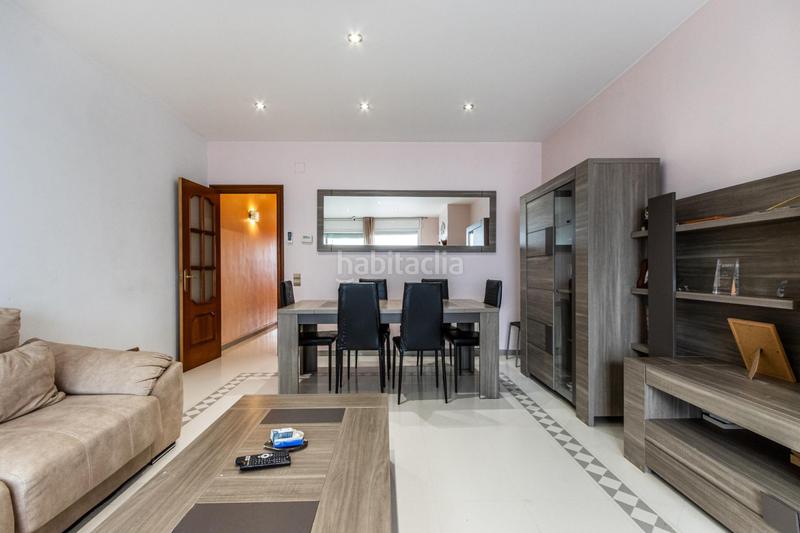 Foto ed8708e5-d888-4a8a-beb8-f940abbbd132. Casa  en zona de nueva proyección y revalorización en Terrassa