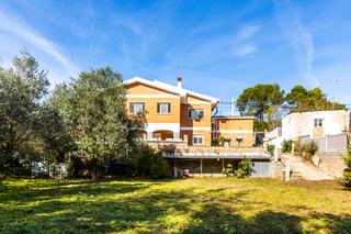 Casa in Vacarisses. Idilica casa en can serra