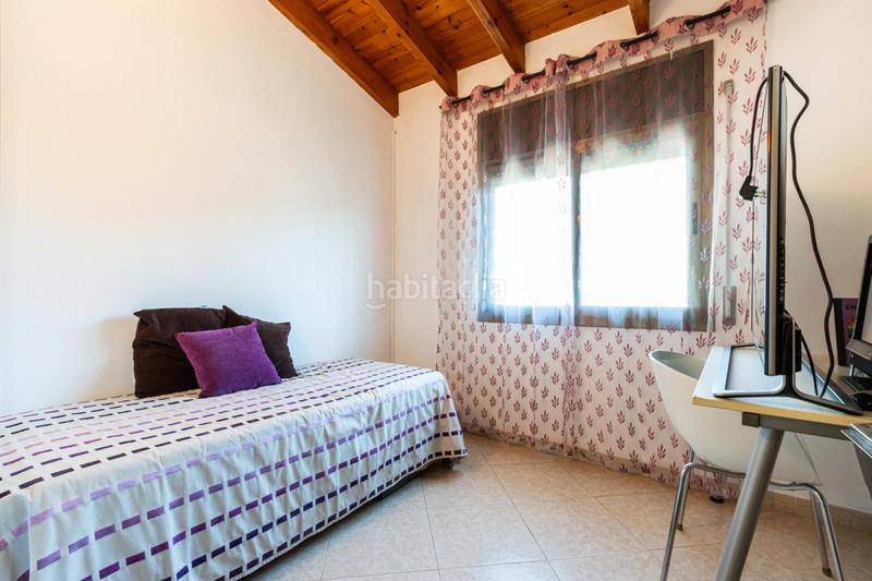 Foto 2b77d4ed-7c80-4c0d-83e9-36895b2ec2c6. House with heating parking in Matadepera