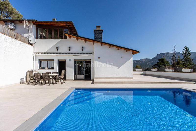 Foto 35e37d3e-ca31-4ee9-9cde-437a2544d59c. House with heating parking in Matadepera