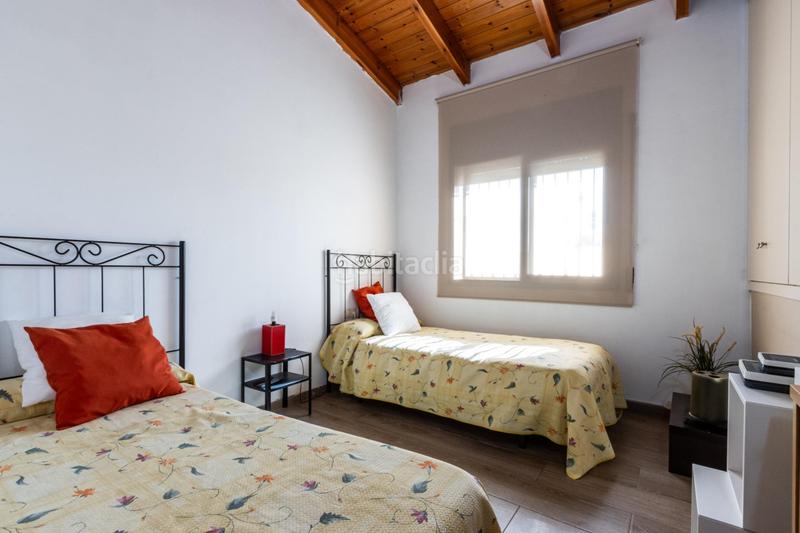 Foto d4e269fb-31fe-42b4-90ac-b6e2bb6947fd. House with heating parking in Matadepera