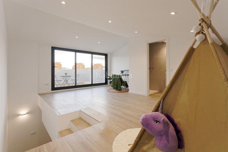 Foto b6b0f7a5-f461-40a6-b6f1-5d4b0dadebf2. Casa y si la casa de vuestros sueños se hiciera realidad? en Terrassa