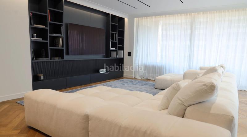 Foto 9ec73c8f-55a4-48c1-aa82-d9f9e850d98a. Pis amb calefacció aparcament a Sant Gervasi - Galvany Barcelona