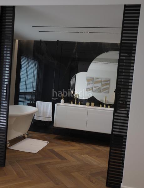 Foto bac79dd3-d941-4311-a906-5140a5a54560. Pis amb calefacció aparcament a Sant Gervasi - Galvany Barcelona