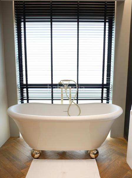 Foto e6d65c94-34e1-47e0-a81b-6e8309166325. Pis amb calefacció aparcament a Sant Gervasi - Galvany Barcelona