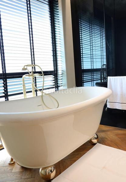 Foto f2201bcf-d116-46f0-82a1-8940dcc014d8. Pis amb calefacció aparcament a Sant Gervasi - Galvany Barcelona