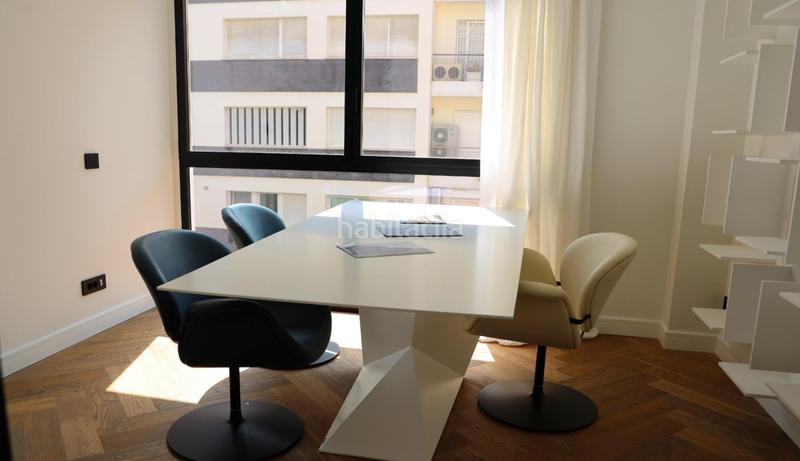 Foto f2a23449-f30e-49e7-9f04-b805246f3800. Pis amb calefacció aparcament a Sant Gervasi - Galvany Barcelona