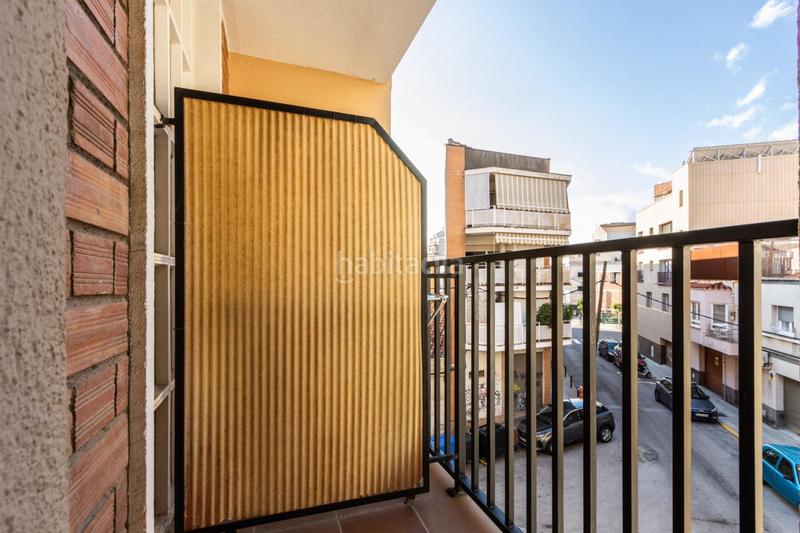 Foto 00bd70c4-2de7-4d66-9a3f-010b8ca22c05. Piso  de 4 habitaciones, reformado y con balcones, cerca del parc de sant jordi en Terrassa