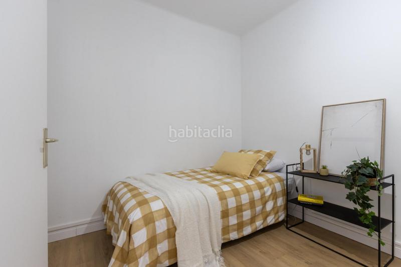 Foto 11e53fbc-2beb-4314-a23c-cc97d440c570. Piso  de 4 habitaciones, reformado y con balcones, cerca del parc de sant jordi en Terrassa