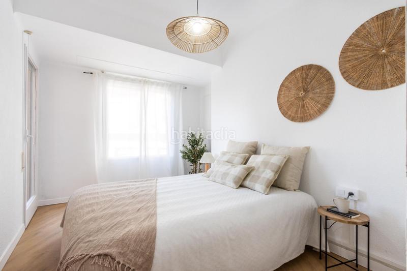 Foto 33418ef9-5be4-4e79-b3c5-10a98d7c7ef2. Piso  de 4 habitaciones, reformado y con balcones, cerca del parc de sant jordi en Terrassa