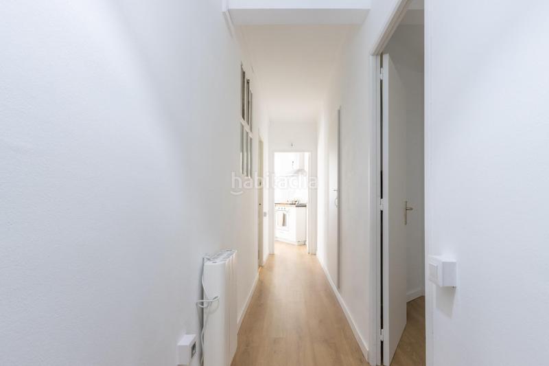 Foto 8d69ffe0-6a82-4d4e-bcbb-761f040c61d6. Piso  de 4 habitaciones, reformado y con balcones, cerca del parc de sant jordi en Terrassa