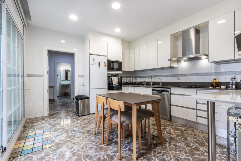 Foto 093c6b13-8b92-401c-9410-2c374d546167. Casa a schiera con riscaldamento parcheggio in Barri del Centre Terrassa