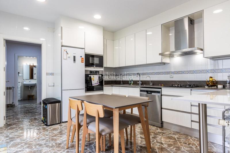 Foto 8f65cc69-bf8e-4955-b4c7-fcabebd24553. Casa a schiera con riscaldamento parcheggio in Barri del Centre Terrassa