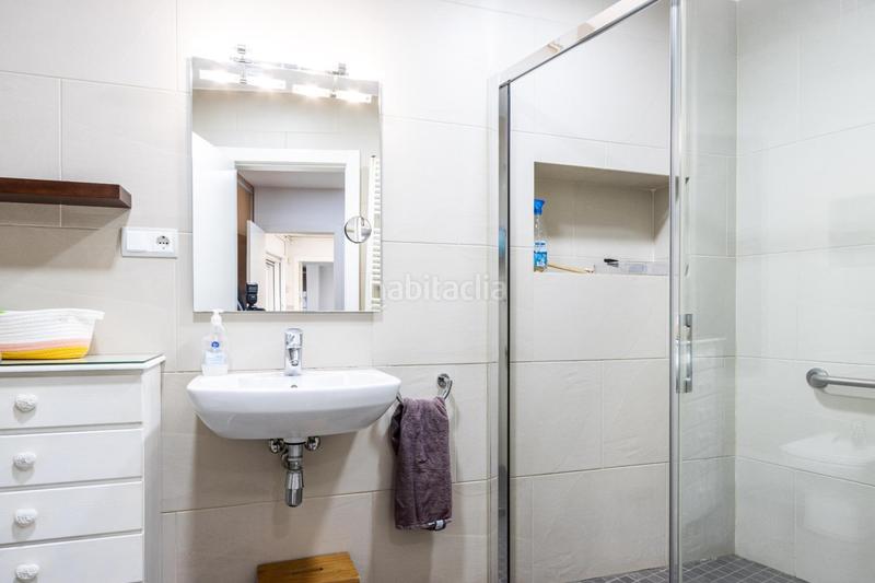 Foto a072b212-4807-42eb-bd86-e00c5efa93cd. Casa a schiera con riscaldamento parcheggio in Barri del Centre Terrassa