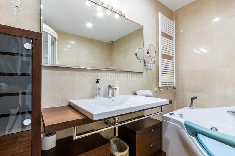 Foto e1ba2a98-7879-4770-9fa2-cd7731790e51. Casa a schiera con riscaldamento parcheggio in Barri del Centre Terrassa