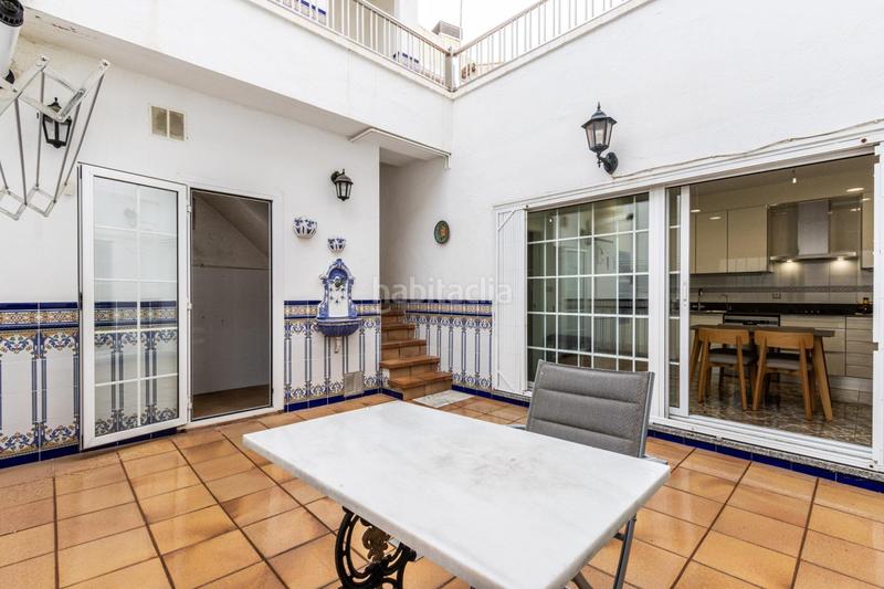 Foto eccaa3fb-cdeb-4b4e-ad91-2dca17fe38b4. Casa a schiera con riscaldamento parcheggio in Barri del Centre Terrassa